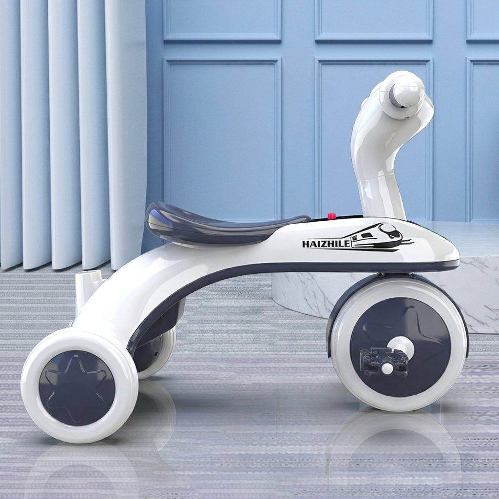Tricycle évolutif bébé pédales sons lumières roues mousse | PROJETVELO